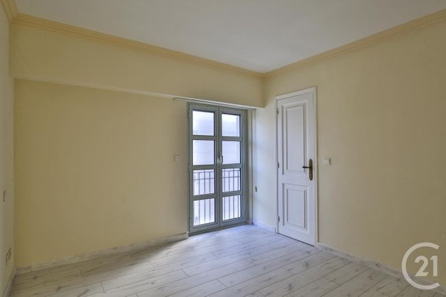 Afficher la photo en grand Appartement F4 à vendre - 4 pièces - 111.0 m2 - NICE - 06 - PROVENCE-ALPES-COTE-D-AZUR - Century 21 Lafage Transactions