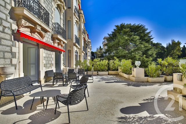 Afficher la photo en grand Appartement F4 à vendre - 4 pièces - 192.0 m2 - NICE - 06 - PROVENCE-ALPES-COTE-D-AZUR - Century 21 Lafage Transactions
