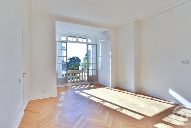 Afficher la photo en grand Appartement F4 à vendre - 4 pièces - 192.0 m2 - NICE - 06 - PROVENCE-ALPES-COTE-D-AZUR - Century 21 Lafage Transactions