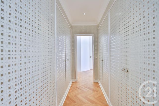Afficher la photo en grand Appartement F4 à vendre - 4 pièces - 192.0 m2 - NICE - 06 - PROVENCE-ALPES-COTE-D-AZUR - Century 21 Lafage Transactions
