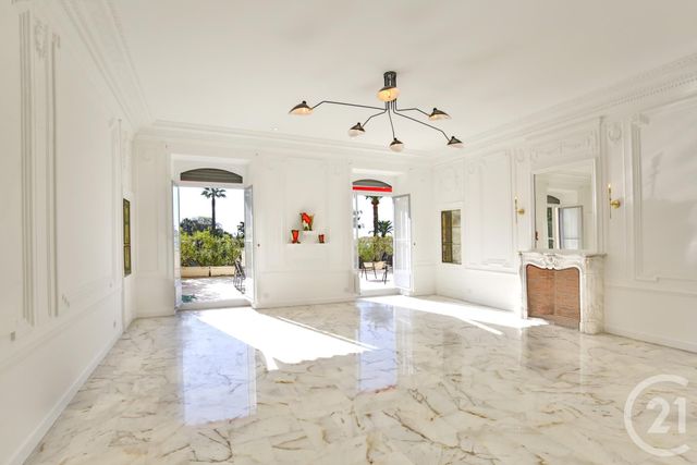 Afficher la photo en grand Appartement F4 à vendre - 4 pièces - 192.0 m2 - NICE - 06 - PROVENCE-ALPES-COTE-D-AZUR - Century 21 Lafage Transactions