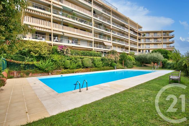 Afficher la photo en grand Appartement F4 à vendre - 4 pièces - 110.05 m2 - NICE - 06 - PROVENCE-ALPES-COTE-D-AZUR - Century 21 Lafage Transactions