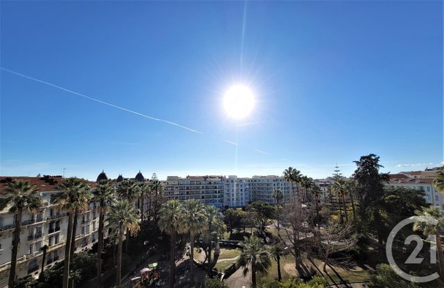 Afficher la photo en grand Appartement F3 à vendre - 3 pièces - 48.45 m2 - NICE - 06 - PROVENCE-ALPES-COTE-D-AZUR - Century 21 Lafage Transactions