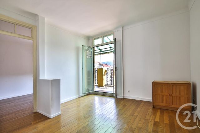 Afficher la photo en grand Appartement F2 à vendre - 2 pièces - 52.15 m2 - NICE - 06 - PROVENCE-ALPES-COTE-D-AZUR - Century 21 Lafage Transactions