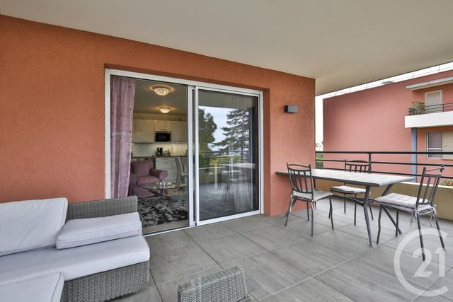 Afficher la photo en grand Appartement F3 à vendre - 3 pièces - 58.22 m2 - NICE - 06 - PROVENCE-ALPES-COTE-D-AZUR - Century 21 Lafage Transactions