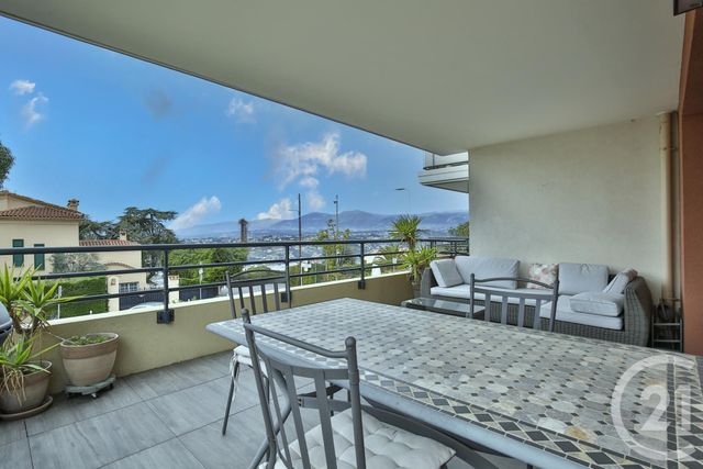 Afficher la photo en grand Appartement F3 à vendre - 3 pièces - 58.22 m2 - NICE - 06 - PROVENCE-ALPES-COTE-D-AZUR - Century 21 Lafage Transactions