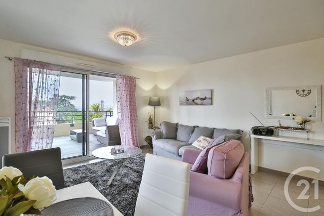Afficher la photo en grand Appartement F3 à vendre - 3 pièces - 58.22 m2 - NICE - 06 - PROVENCE-ALPES-COTE-D-AZUR - Century 21 Lafage Transactions