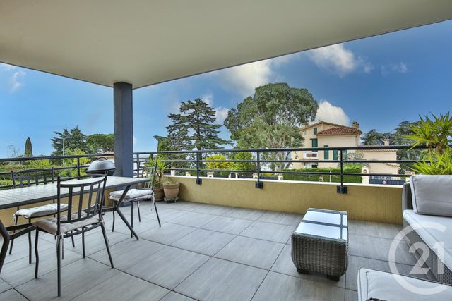 Afficher la photo en grand Appartement F3 à vendre - 3 pièces - 58.22 m2 - NICE - 06 - PROVENCE-ALPES-COTE-D-AZUR - Century 21 Lafage Transactions