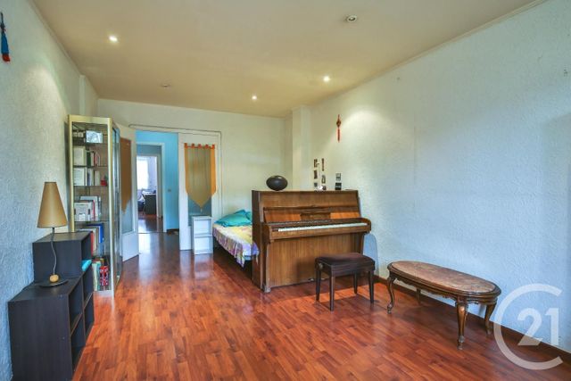 Afficher la photo en grand Appartement F2 à vendre - 2 pièces - 63.85 m2 - NICE - 06 - PROVENCE-ALPES-COTE-D-AZUR - Century 21 Lafage Transactions