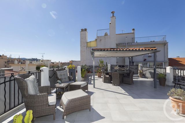 Afficher la photo en grand Appartement F4 à vendre - 4 pièces - 145.11 m2 - NICE - 06 - PROVENCE-ALPES-COTE-D-AZUR - Century 21 Lafage Transactions