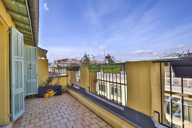Afficher la photo en grand Appartement F2 à vendre - 2 pièces - 27.0 m2 - NICE - 06 - PROVENCE-ALPES-COTE-D-AZUR - Century 21 Lafage Transactions