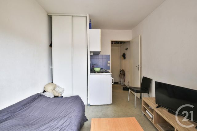 Afficher la photo en grand Appartement F1 à vendre - 1 pièce - 16.63 m2 - NICE - 06 - PROVENCE-ALPES-COTE-D-AZUR - Century 21 Lafage Transactions