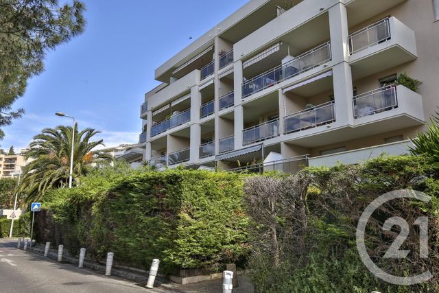 Appartement F3 à vendre - 3 pièces - 67.23 m2 - NICE - 06 - PROVENCE-ALPES-COTE-D-AZUR - Century 21 Lafage Transactions Appartement F3 à vendre - 3 pièces - 67.23 m2 - NICE - 06 - PROVENCE-ALPES-COTE-D-AZUR - Century 21 Lafage Transactions