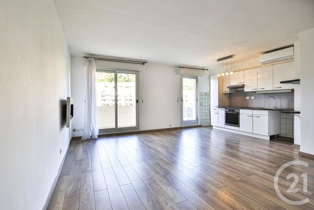 Appartement F3 à vendre - 3 pièces - 67.23 m2 - NICE - 06 - PROVENCE-ALPES-COTE-D-AZUR - Century 21 Lafage Transactions Appartement F3 à vendre - 3 pièces - 67.23 m2 - NICE - 06 - PROVENCE-ALPES-COTE-D-AZUR - Century 21 Lafage Transactions