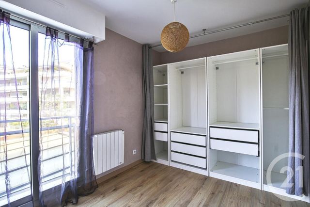 Appartement F3 à vendre - 3 pièces - 67.23 m2 - NICE - 06 - PROVENCE-ALPES-COTE-D-AZUR - Century 21 Lafage Transactions Appartement F3 à vendre - 3 pièces - 67.23 m2 - NICE - 06 - PROVENCE-ALPES-COTE-D-AZUR - Century 21 Lafage Transactions