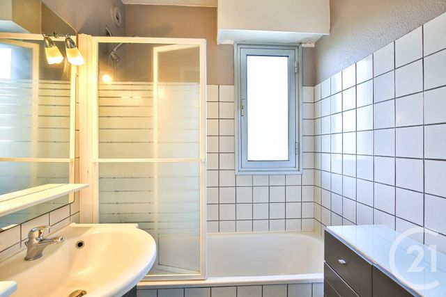 Appartement F3 à vendre - 3 pièces - 67.23 m2 - NICE - 06 - PROVENCE-ALPES-COTE-D-AZUR - Century 21 Lafage Transactions Appartement F3 à vendre - 3 pièces - 67.23 m2 - NICE - 06 - PROVENCE-ALPES-COTE-D-AZUR - Century 21 Lafage Transactions
