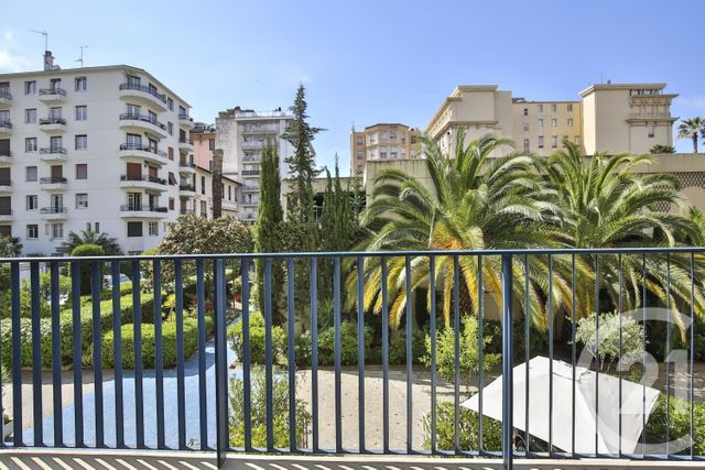 Appartement F2 à vendre - 2 pièces - 59.0 m2 - NICE - 06 - PROVENCE-ALPES-COTE-D-AZUR - Century 21 Lafage Transactions Appartement F2 à vendre - 2 pièces - 59.0 m2 - NICE - 06 - PROVENCE-ALPES-COTE-D-AZUR - Century 21 Lafage Transactions