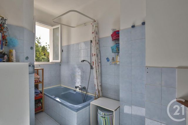 Appartement F4 à vendre - 4 pièces - 107.41 m2 - NICE - 06 - PROVENCE-ALPES-COTE-D-AZUR - Century 21 Lafage Transactions Appartement F4 à vendre - 4 pièces - 107.41 m2 - NICE - 06 - PROVENCE-ALPES-COTE-D-AZUR - Century 21 Lafage Transactions