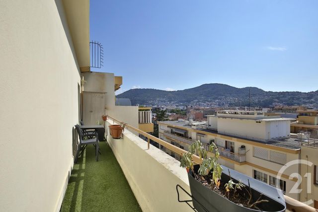 Afficher la photo en grand Appartement F3 à vendre - 3 pièces - 70.11 m2 - NICE - 06 - PROVENCE-ALPES-COTE-D-AZUR - Century 21 Lafage Transactions