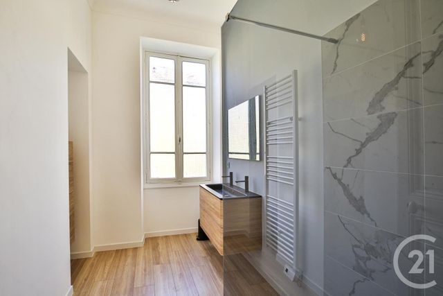 Afficher la photo en grand Appartement F4 à vendre - 4 pièces - 98.56 m2 - NICE - 06 - PROVENCE-ALPES-COTE-D-AZUR - Century 21 Lafage Transactions