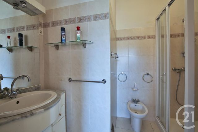 Afficher la photo en grand Appartement F2 à vendre - 2 pièces - 44.0 m2 - NICE - 06 - PROVENCE-ALPES-COTE-D-AZUR - Century 21 Lafage Transactions