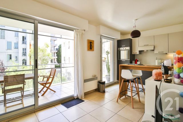 Afficher la photo en grand Studio à vendre - 1 pièce - 25.1 m2 - NICE - 06 - PROVENCE-ALPES-COTE-D-AZUR - Century 21 Lafage Transactions