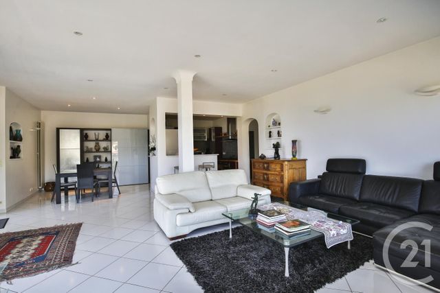 Afficher la photo en grand Appartement F3 à vendre - 3 pièces - 96.8 m2 - NICE - 06 - PROVENCE-ALPES-COTE-D-AZUR - Century 21 Lafage Transactions