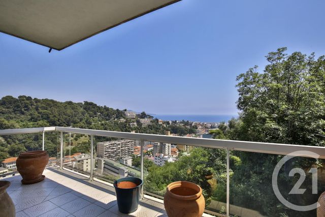 Afficher la photo en grand Appartement F3 à vendre - 3 pièces - 96.8 m2 - NICE - 06 - PROVENCE-ALPES-COTE-D-AZUR - Century 21 Lafage Transactions