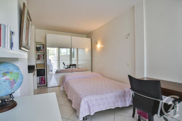 Afficher la photo en grand Appartement F3 à vendre - 3 pièces - 96.8 m2 - NICE - 06 - PROVENCE-ALPES-COTE-D-AZUR - Century 21 Lafage Transactions