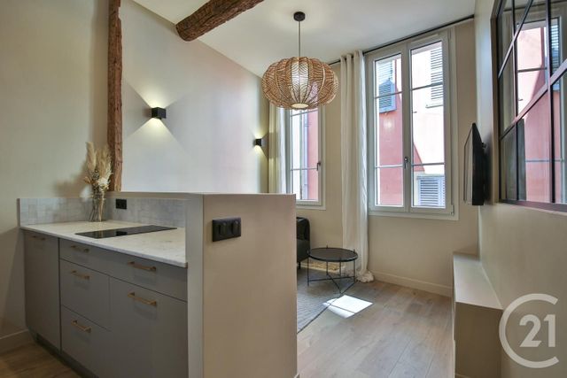 Afficher la photo en grand Appartement F3 à vendre - 3 pièces - 48.0 m2 - NICE - 06 - PROVENCE-ALPES-COTE-D-AZUR - Century 21 Lafage Transactions