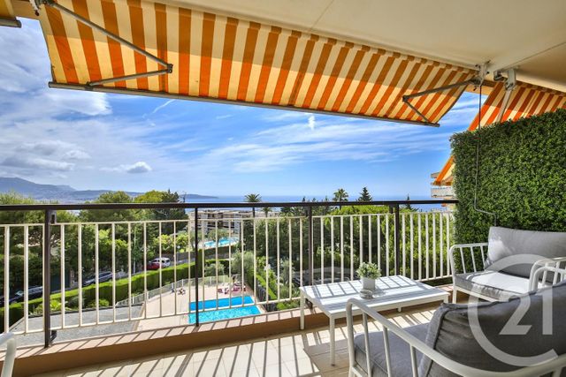 Afficher la photo en grand Appartement F3 à vendre - 3 pièces - 71.55 m2 - NICE - 06 - PROVENCE-ALPES-COTE-D-AZUR - Century 21 Lafage Transactions
