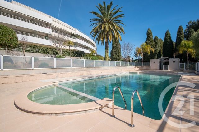 Appartement F4 à vendre - 4 pièces - 123.0 m2 - NICE - 06 - PROVENCE-ALPES-COTE-D-AZUR - Century 21 Lafage Transactions