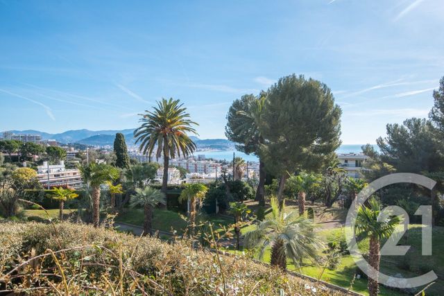 Appartement F4 à vendre - 4 pièces - 123.0 m2 - NICE - 06 - PROVENCE-ALPES-COTE-D-AZUR - Century 21 Lafage Transactions