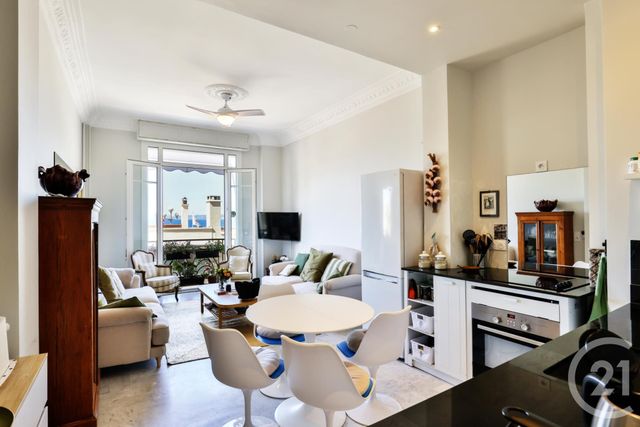 Afficher la photo en grand Appartement F3 à vendre - 3 pièces - 50.52 m2 - NICE - 06 - PROVENCE-ALPES-COTE-D-AZUR - Century 21 Lafage Transactions