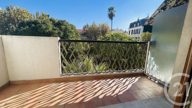 Appartement F3 à vendre - 3 pièces - 81.0 m2 - NICE - 06 - PROVENCE-ALPES-COTE-D-AZUR - Century 21 Lafage Transactions