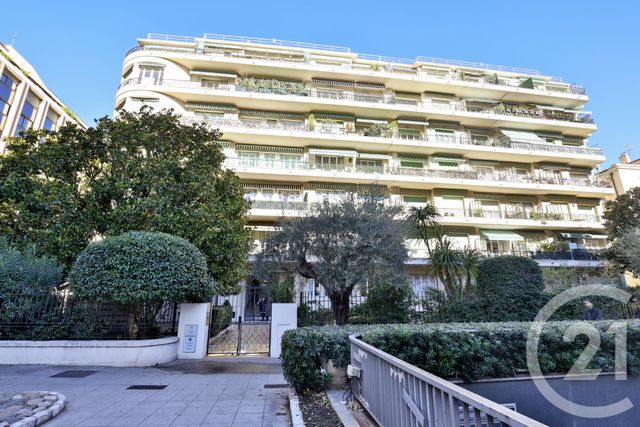 Appartement F7 à vendre - 7 pièces - 115.31 m2 - NICE - 06 - PROVENCE-ALPES-COTE-D-AZUR - Century 21 Lafage Transactions