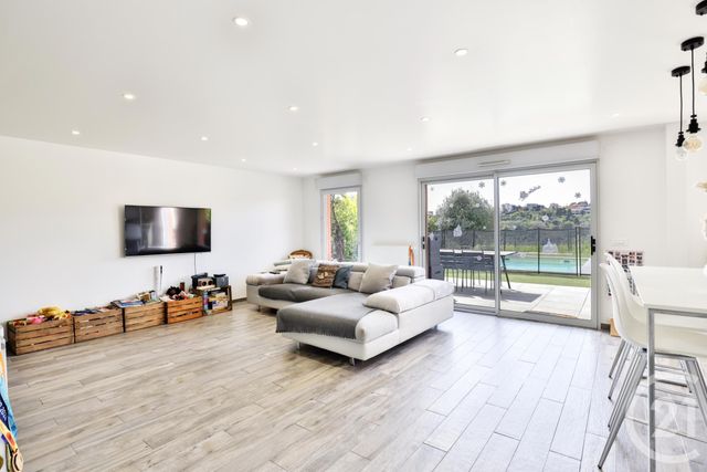 Appartement F4 à vendre - 4 pièces - 103.36 m2 - NICE - 06 - PROVENCE-ALPES-COTE-D-AZUR - Century 21 Lafage Transactions