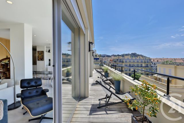 Afficher la photo en grand Appartement F3 à vendre - 3 pièces - 124.09 m2 - NICE - 06 - PROVENCE-ALPES-COTE-D-AZUR - Century 21 Lafage Transactions