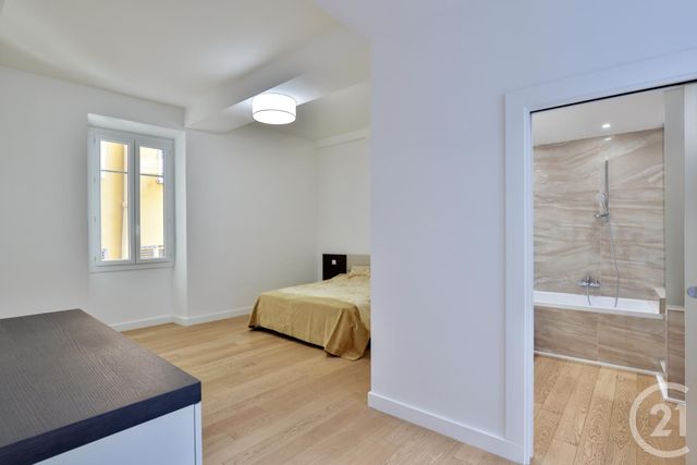 Appartement F4 à vendre - 4 pièces - 135.67 m2 - NICE - 06 - PROVENCE-ALPES-COTE-D-AZUR - Century 21 Lafage Transactions