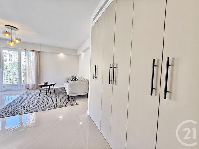 Appartement F3 à vendre - 3 pièces - 63.6 m2 - NICE - 06 - PROVENCE-ALPES-COTE-D-AZUR - Century 21 Lafage Transactions
