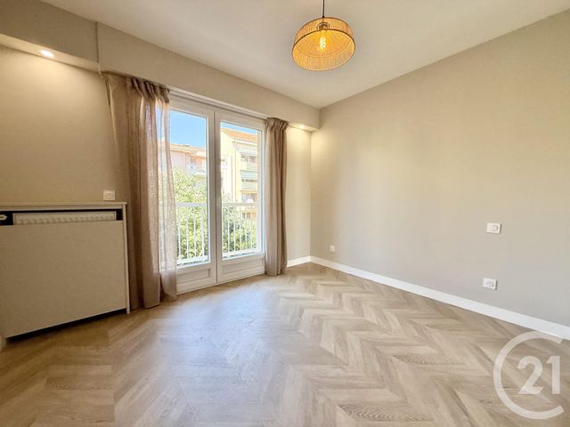 Appartement F3 à vendre - 3 pièces - 63.6 m2 - NICE - 06 - PROVENCE-ALPES-COTE-D-AZUR - Century 21 Lafage Transactions