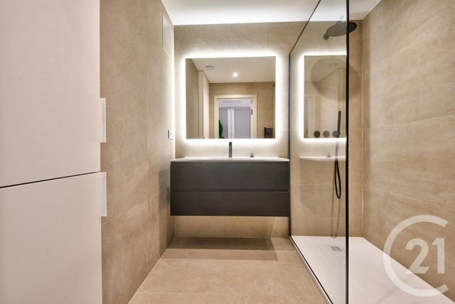 Appartement F3 à vendre - 3 pièces - 53.0 m2 - NICE - 06 - PROVENCE-ALPES-COTE-D-AZUR - Century 21 Lafage Transactions