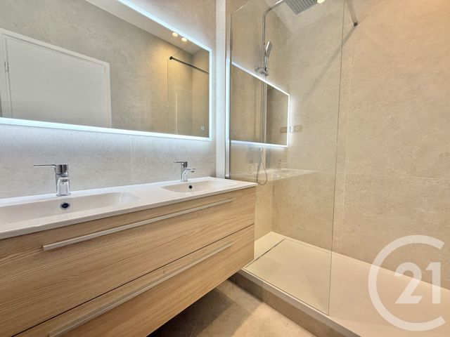 Appartement F3 à vendre - 3 pièces - 67.02 m2 - NICE - 06 - PROVENCE-ALPES-COTE-D-AZUR - Century 21 Lafage Transactions