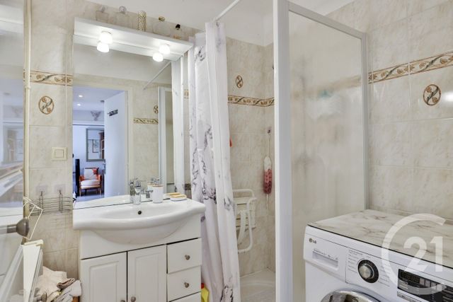 Appartement F2 à vendre - 2 pièces - 43.6 m2 - NICE - 06 - PROVENCE-ALPES-COTE-D-AZUR - Century 21 Lafage Transactions