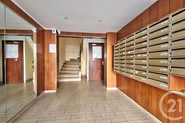 Afficher la photo en grand Appartement F3 à vendre - 3 pièces - 76.68 m2 - NICE - 06 - PROVENCE-ALPES-COTE-D-AZUR - Century 21 Lafage Transactions