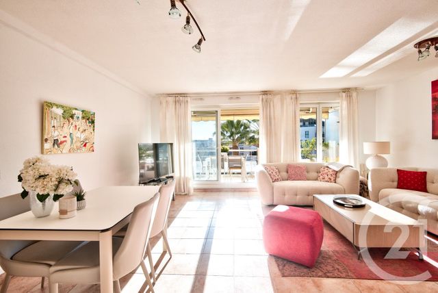 Appartement F3 à vendre - 3 pièces - 75.33 m2 - ST LAURENT DU VAR - 06 - PROVENCE-ALPES-COTE-D-AZUR - Century 21 Lafage Transactions