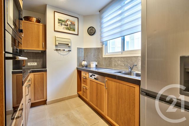 Appartement F2 à vendre - 2 pièces - 56.0 m2 - NICE - 06 - PROVENCE-ALPES-COTE-D-AZUR - Century 21 Lafage Transactions