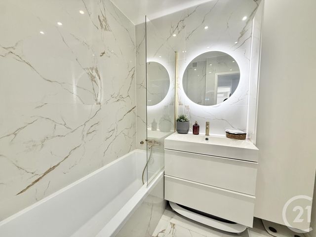 Appartement F3 à vendre - 3 pièces - 66.04 m2 - NICE - 06 - PROVENCE-ALPES-COTE-D-AZUR - Century 21 Lafage Transactions