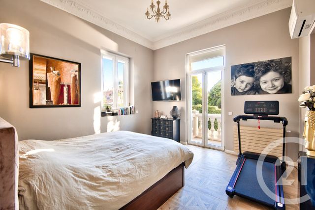 maison à vendre - 6 pièces - 200.1 m2 - CAGNES SUR MER - 06 - PROVENCE-ALPES-COTE-D-AZUR - Century 21 Lafage Transactions