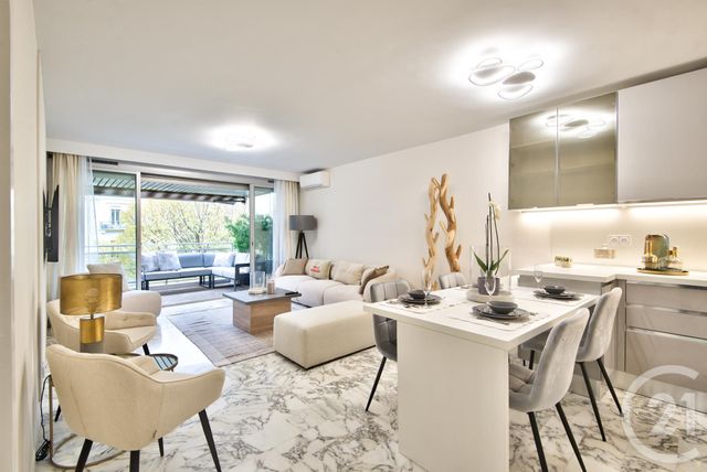 Appartement F4 à vendre - 4 pièces - 104.47 m2 - NICE - 06 - PROVENCE-ALPES-COTE-D-AZUR - Century 21 Lafage Transactions